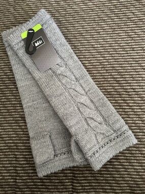 REI Gray Cable Knit Fingerless Arm Warmers Merino Wool